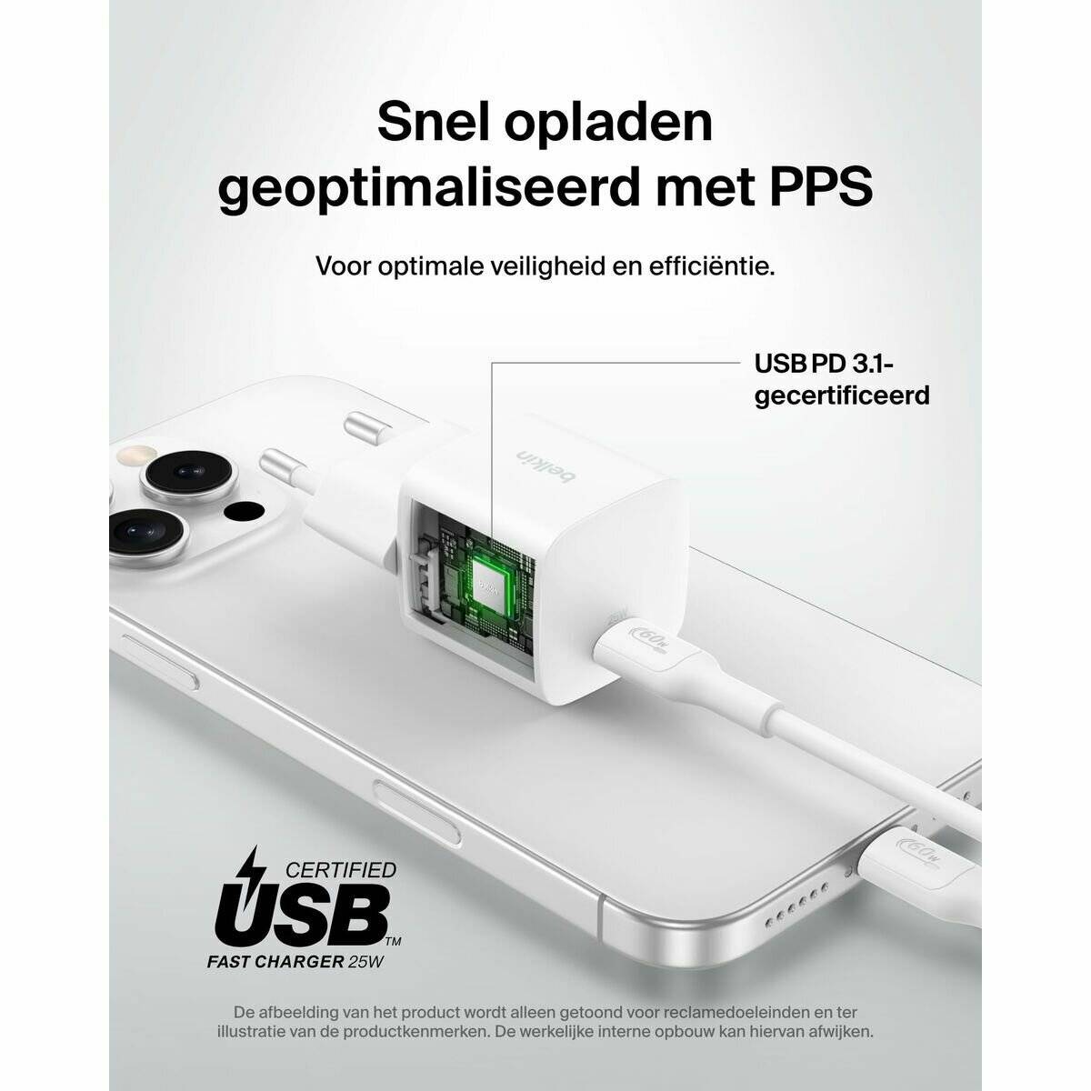 Werbebild eines weißen USB-Wandladegeräts, das ein Smartphone lädt, mit der Kennzeichnung „Schnellladung optimiert mit PPS