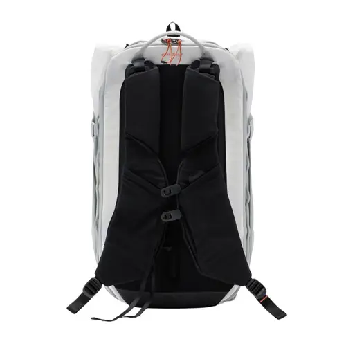 Peak Design Outdoor Backpack 25L Wanderrucksack - Cloud (Weiß) Peak Design Outdoor Backpack 25L Wanderrucksack - Cloud (Weiß)