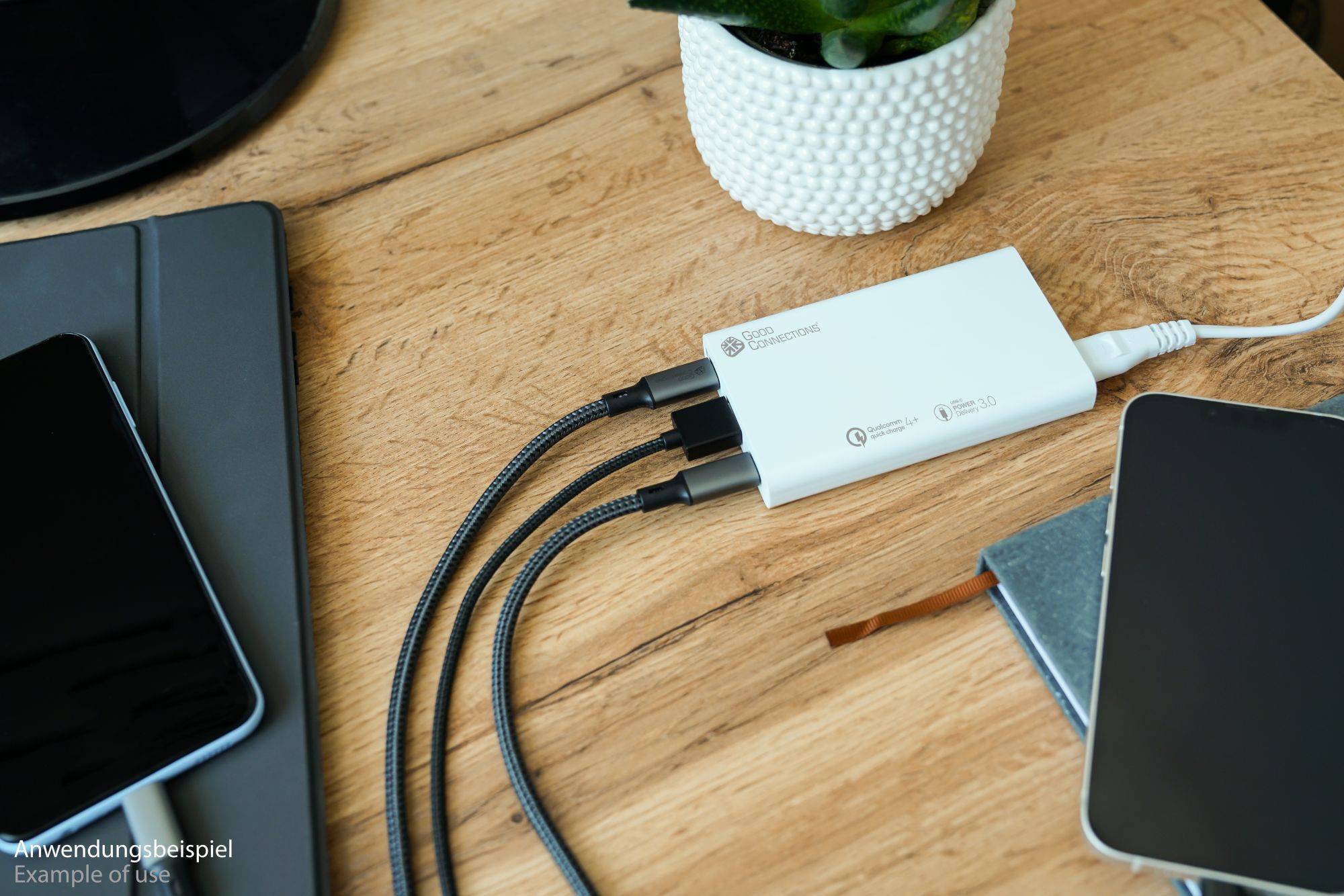 USB-Desktop-Schnellladestation 65W, 3-Port (2x USB-C™, 1x USB-A), weiß, Good Connections®