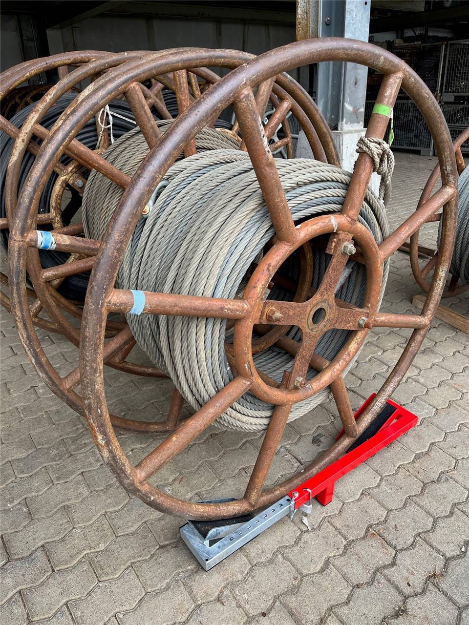 Schake 202272 Kabeltrommelbremse für Kabeltrommeln mit Ø 700 mm - 2500 mm und Breite der Lauffläche bis 100 mm