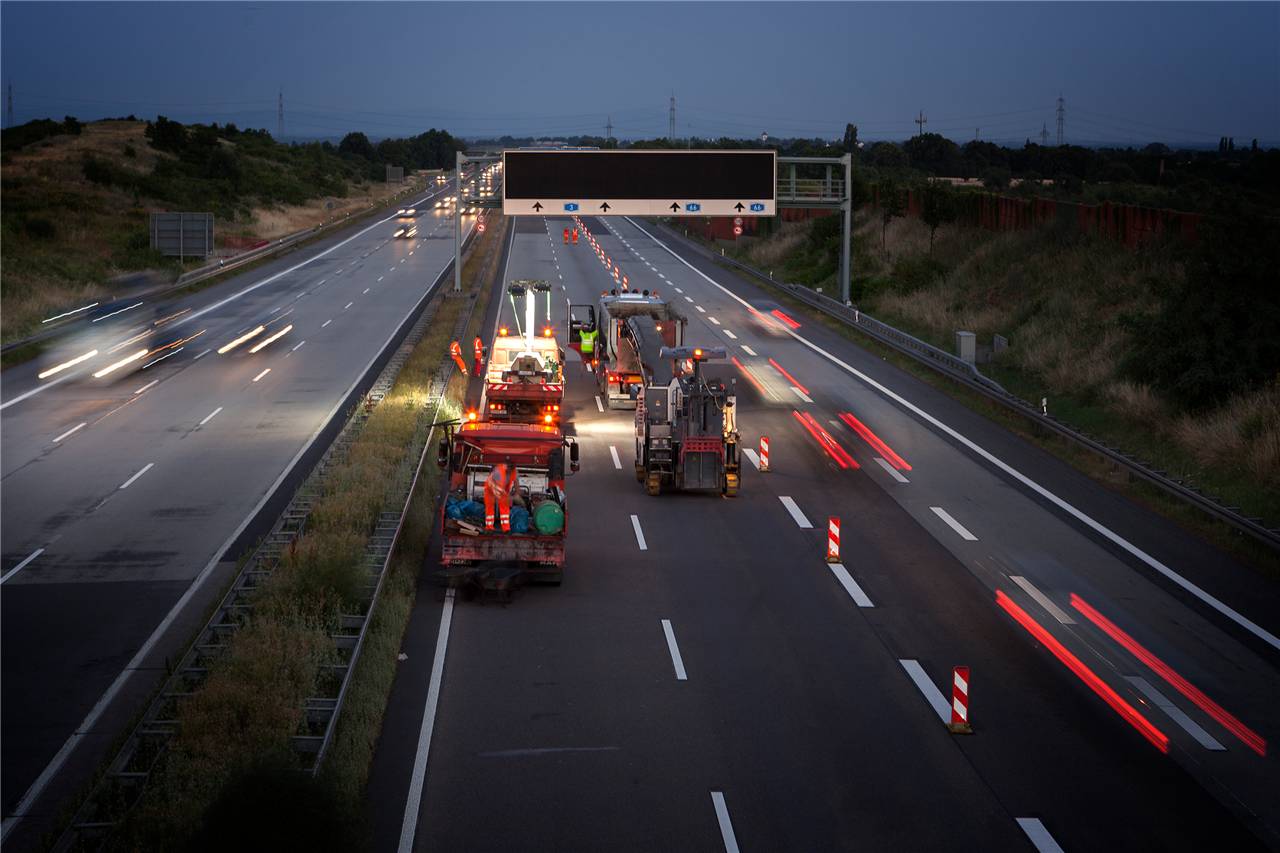 Schake 36080P3 Klappbake Folie Typ RA2/C, pfeilförmig doppelseitig rechts- / linksweisend