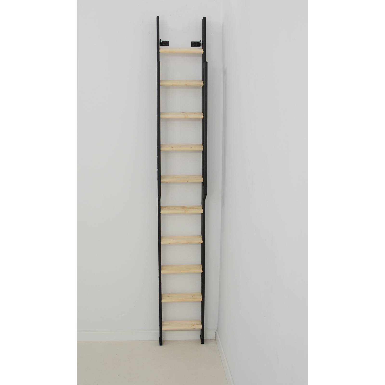 Minka Wangentreppe Strong 243cm max. Geschosshöhe Buche schwarz