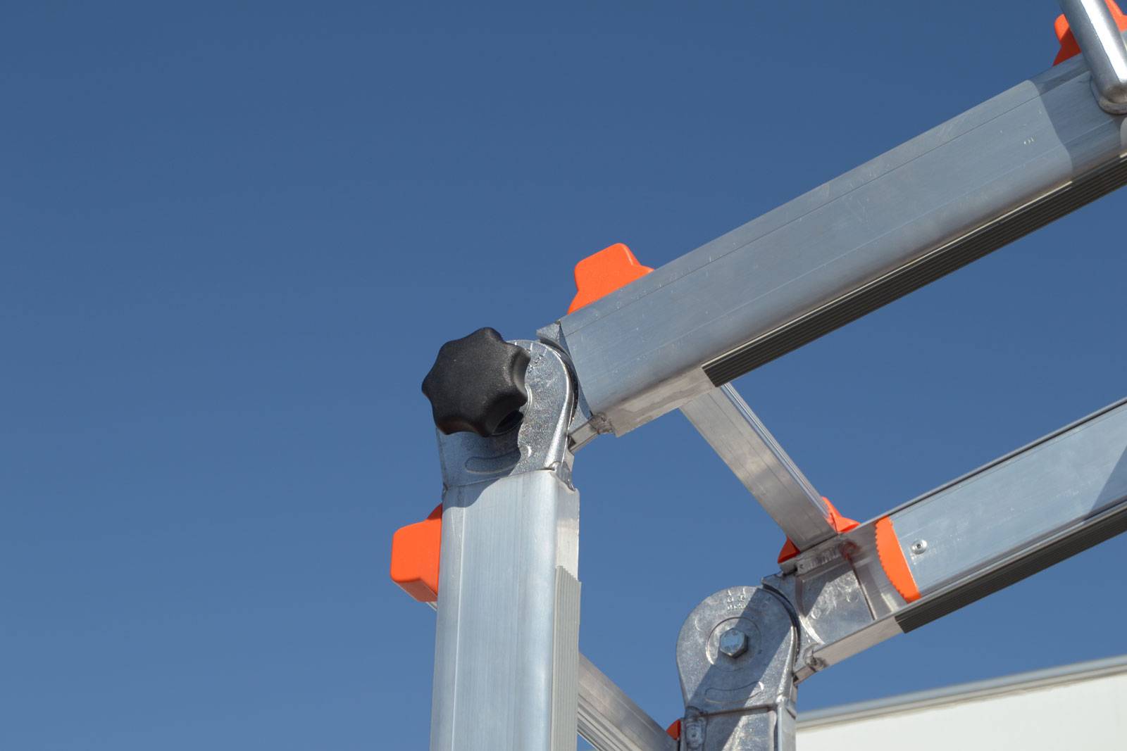 Siedra Caravanleiter Sicherheitsleiter 977 4x4 Sprossen