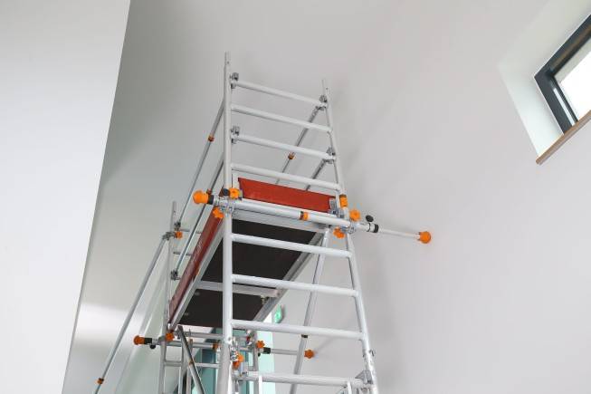 Layher Treppen-Kit für Fahrgerüst Uni Leicht mit 2 Durchgängen 5,03m AH