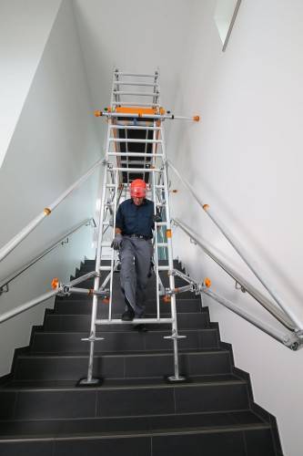 Layher Treppen-Kit für Fahrgerüst Uni Leicht mit 2 Durchgängen 7,03m AH