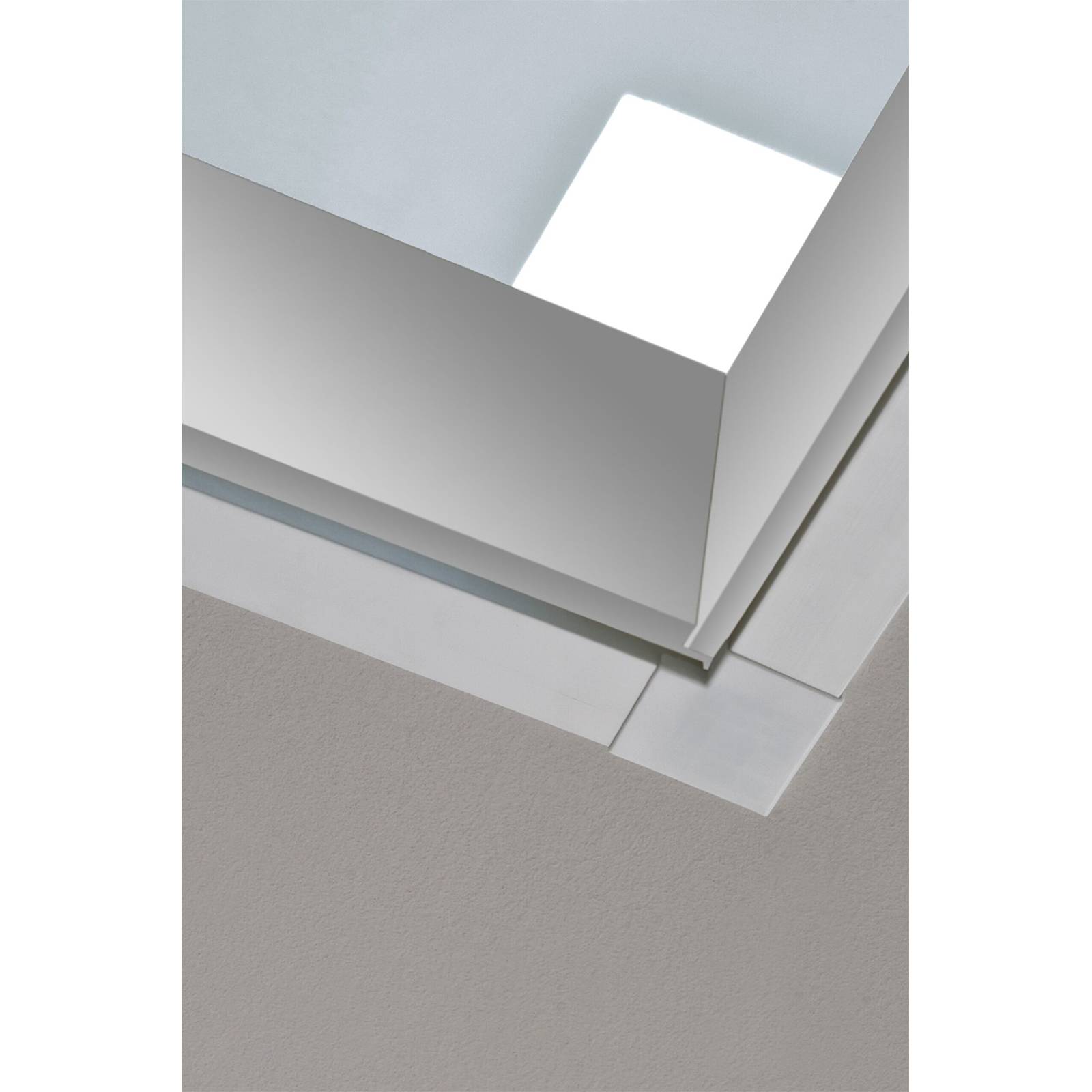 Minka Verkleidungsleiste Fix für Treppen mit 27mm Massivholzfutterkasten
