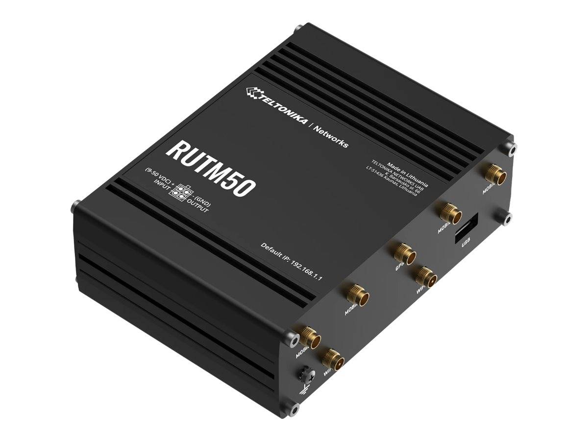 Schwarzes Teltonika Networks RUTM50 Router-/Modem-Gerät mit mehreren Antenneanschlüssen, dargestellt in einer angewinkelten Produktansicht auf weißem Hintergrund.