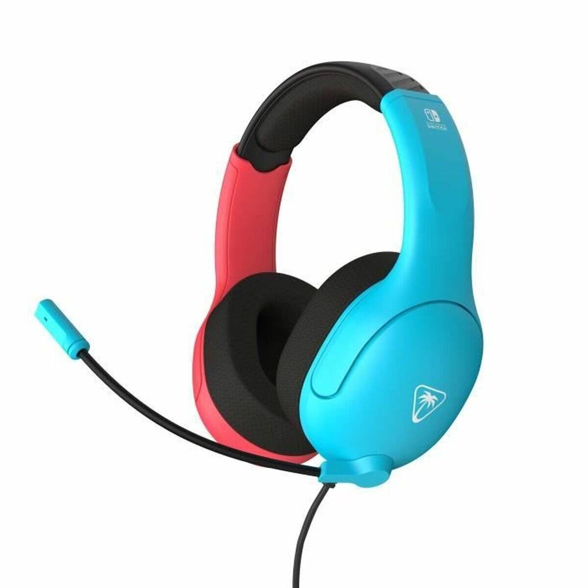 Blaues und rotes Over-Ear-Gaming-Headset mit angebrachtem Mikrofon-Ausleger auf weißem Hintergrund.