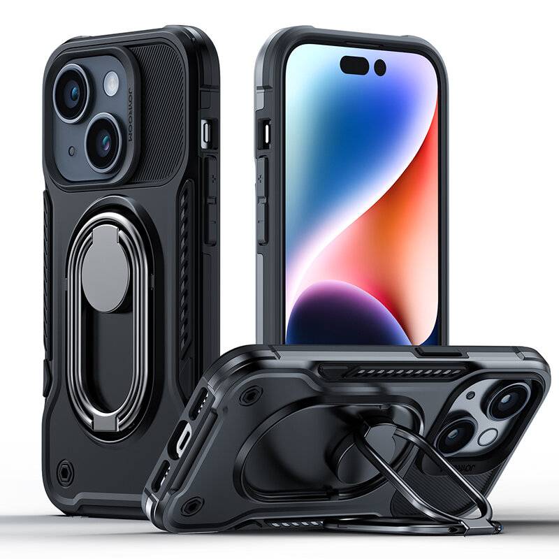 Drei Smartphones in schützenden schwarzen Hüllen mit Ringhaltern; zwei stehen aufrecht und zeigen bunte Bildschirme, eines liegt flach und zeigt das Design der Rückseite.
