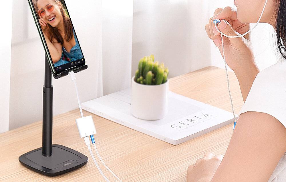 Audio-Adapter Lightning / 3,5 mm Joyroom S - Y105 (weiß)