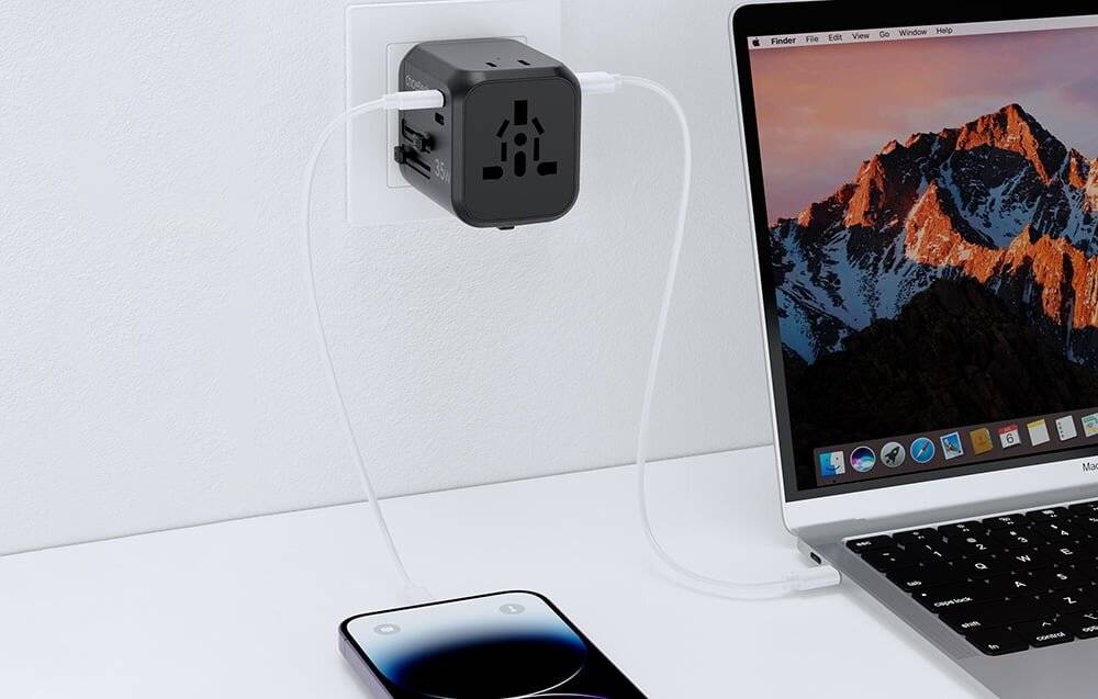 Choetech PD5008 Reiseladegerät, 3xUSB-A, 2xUSB-C, GaN, 35W, US/EU/UK/AU (schwarz)