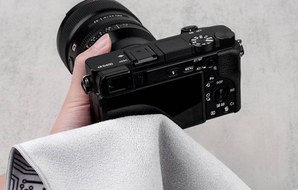 Schutzwickel PGYTECH Größe M (Doodle)