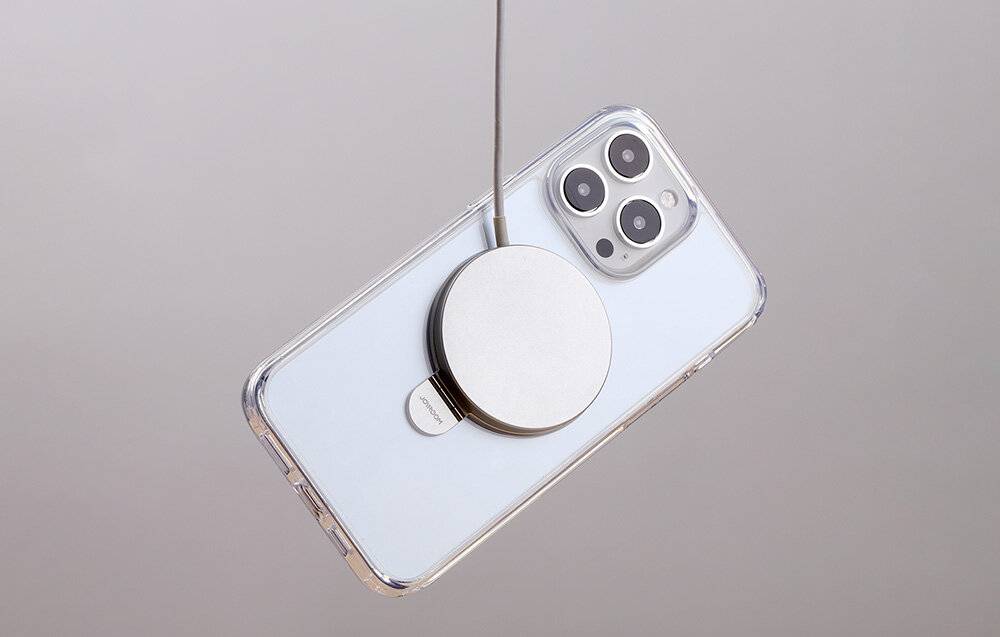 Magnetische Handy-Schutzhülle mit Halterung Joyroom JR-BP004 für iPhone 15 Pro (transparent)