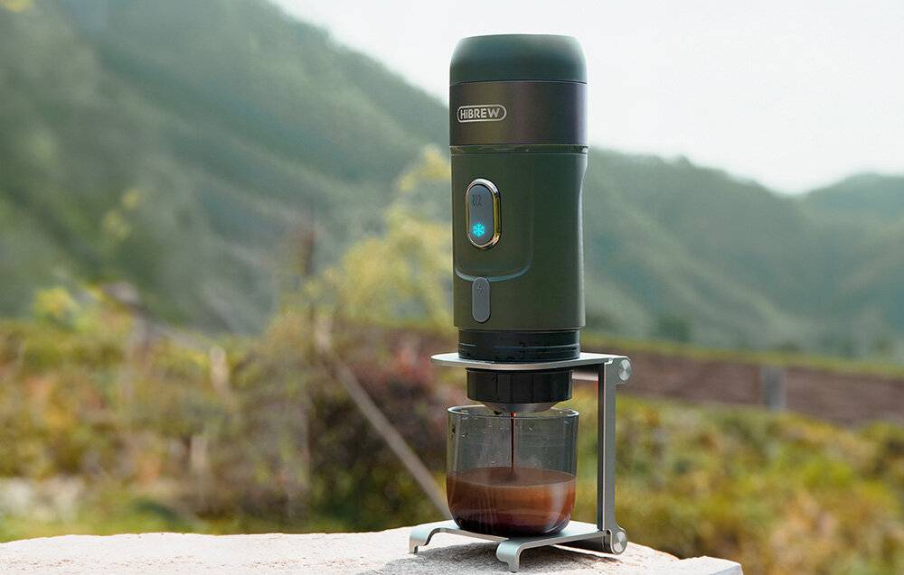 Tragbare 3-in-1-Kaffeemaschine mit Etui HiBREW H4B_GN