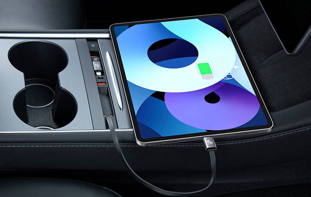 Hub Baseus T-Space mit USB-C auf Lightning Kabel für Tesla Cars (schwarz)