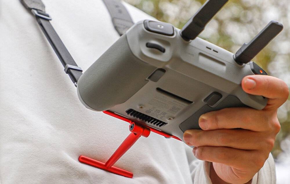 Halterung mit Gurt Sunnylife für DJI RC / RC 2 Controller (rot) ZJ764-R