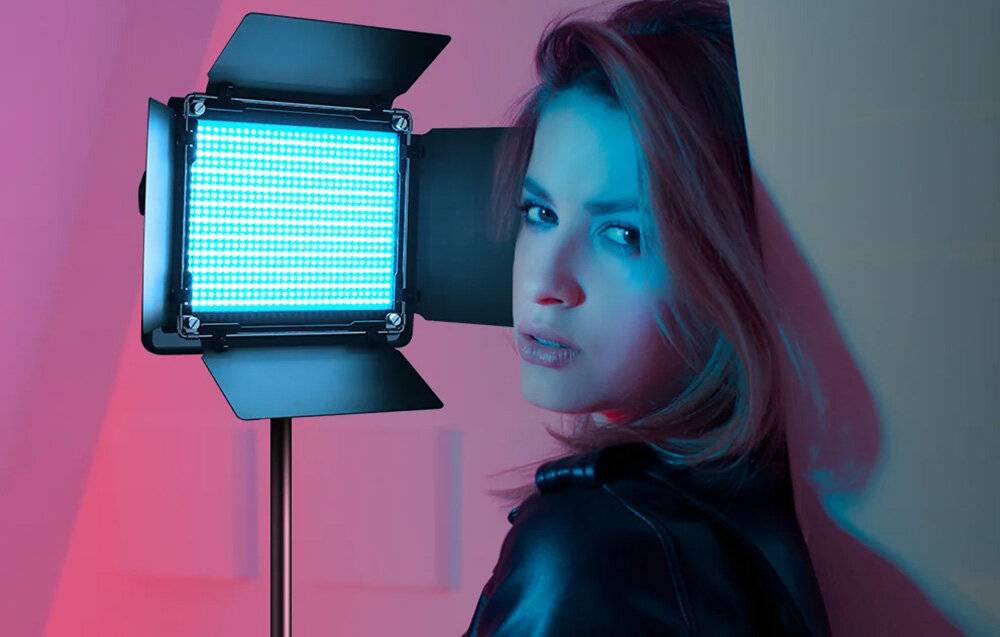 Neewer 660 PRO RGB LED Studio Set, zwei 50W 3200-5600K Lampen + Stative + Gates