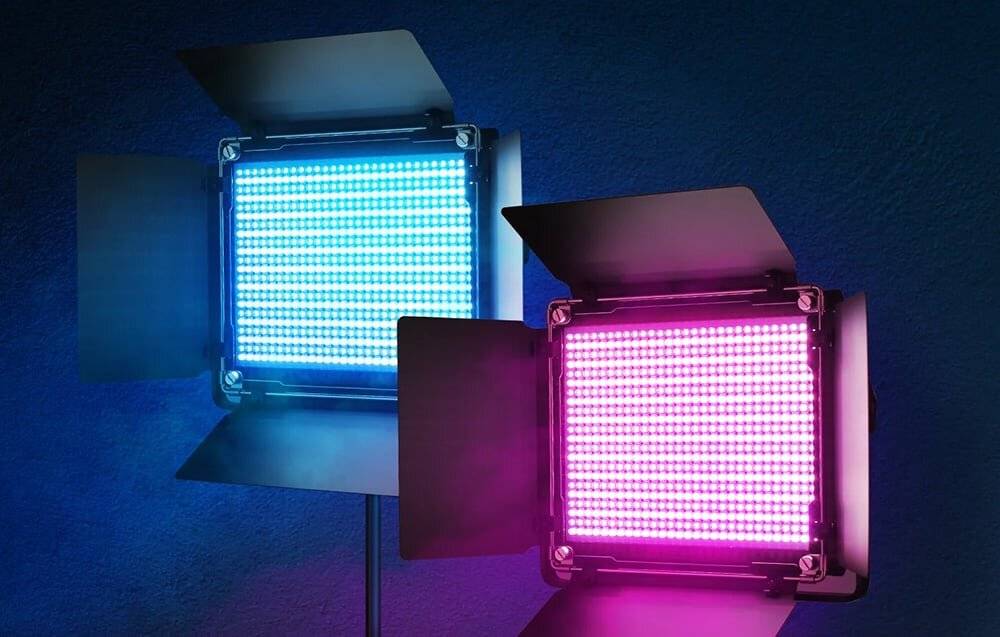 Neewer 660 PRO RGB LED Studio Set, zwei 50W 3200-5600K Lampen + Stative + Gates