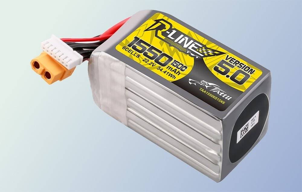 Lipo Tattu R-Line Version 5.0 1550mAh 22.2V 150C 6S Akku mit XT60 Anschluss