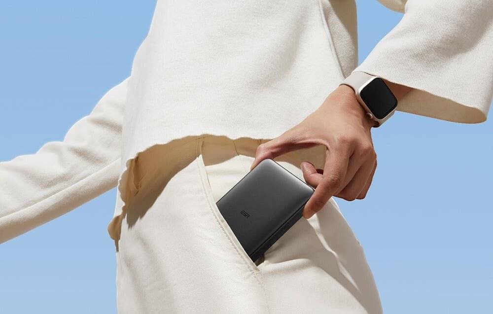 ESR Qi2 MagSlim 10000 mAh magnetische Powerbank (schwarz)