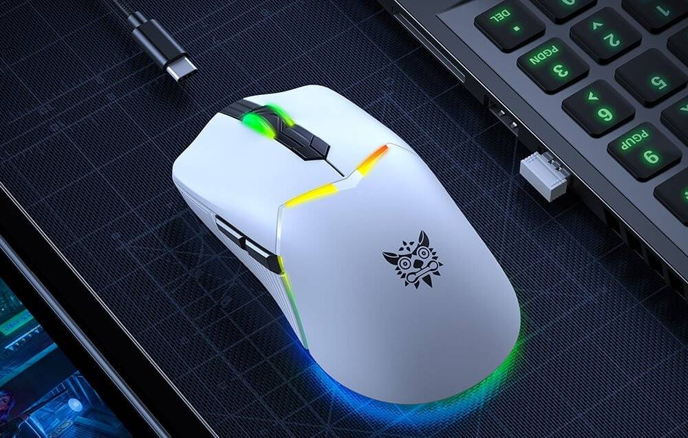 ONIKUMA CW928 Gaming-Maus (weiß)