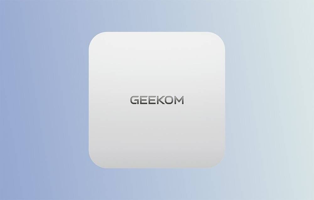 GEEKOM Mini PC A8 Max Ryzen 7 8745HS 32GB RAM 1TB + Win11 Pro