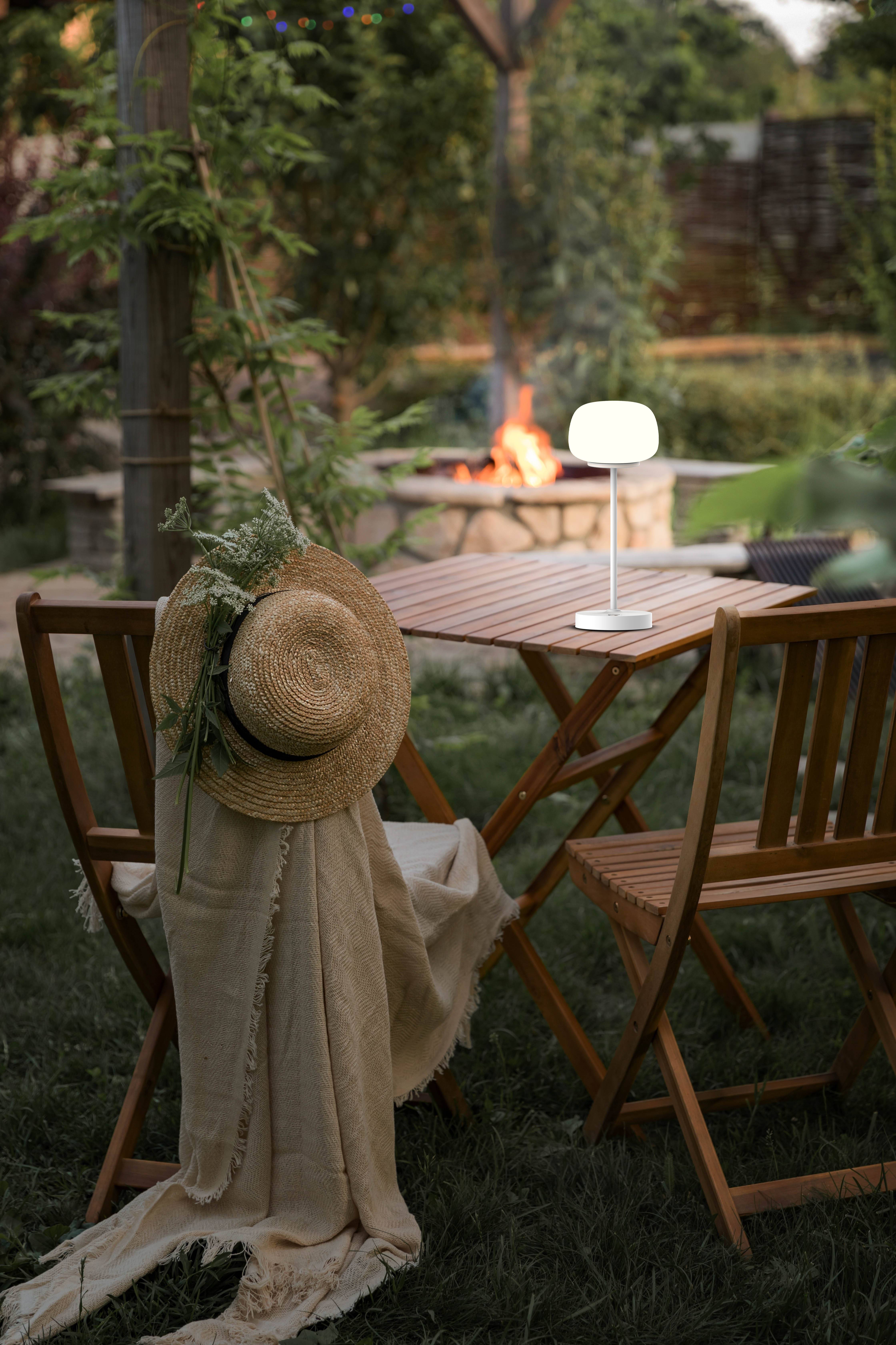 LED Akku-/ Tischleuchte "PINA" weiß