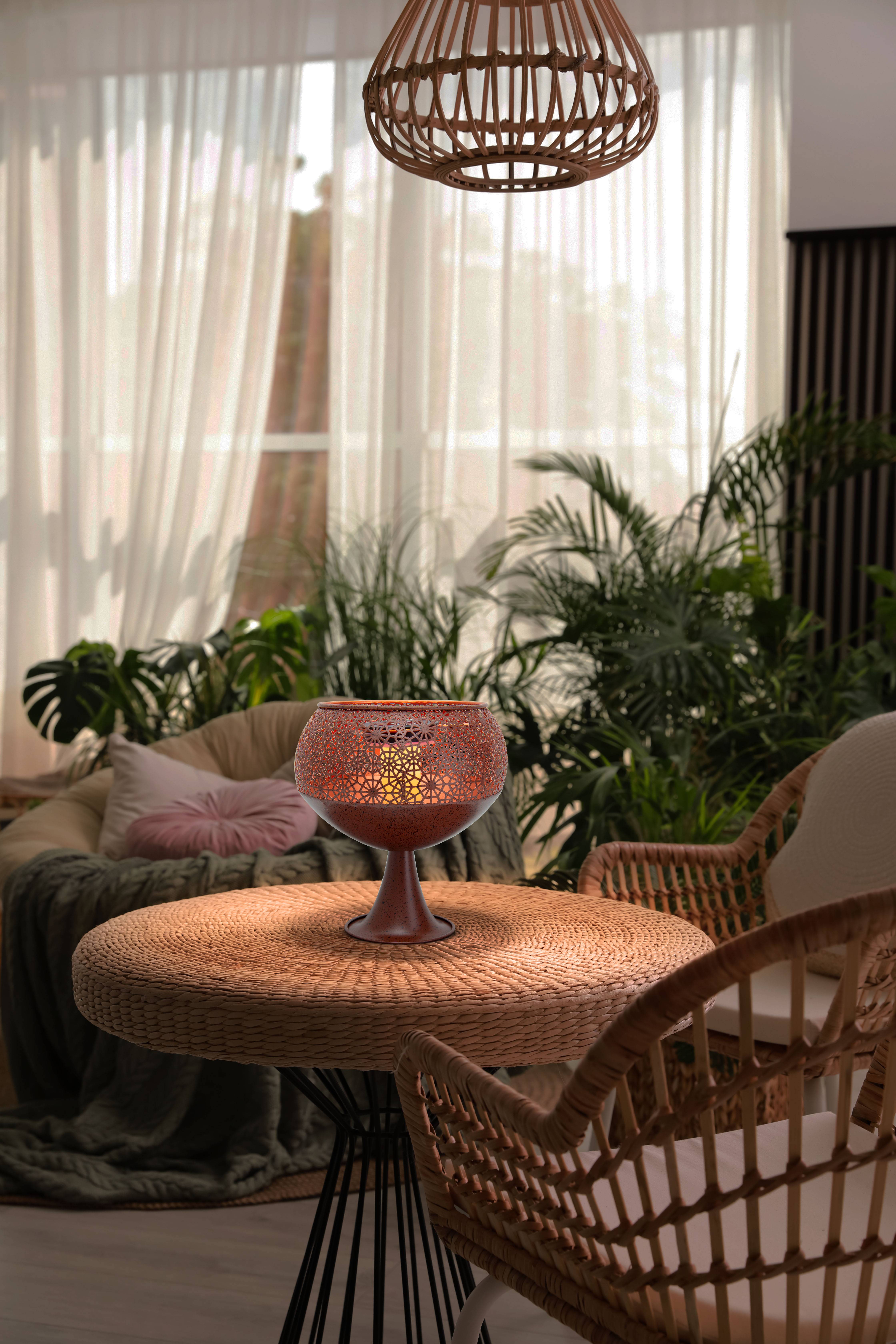 LED Deko-Solarleuchte mit Standfuß h: 25cm /Flammeneffekt