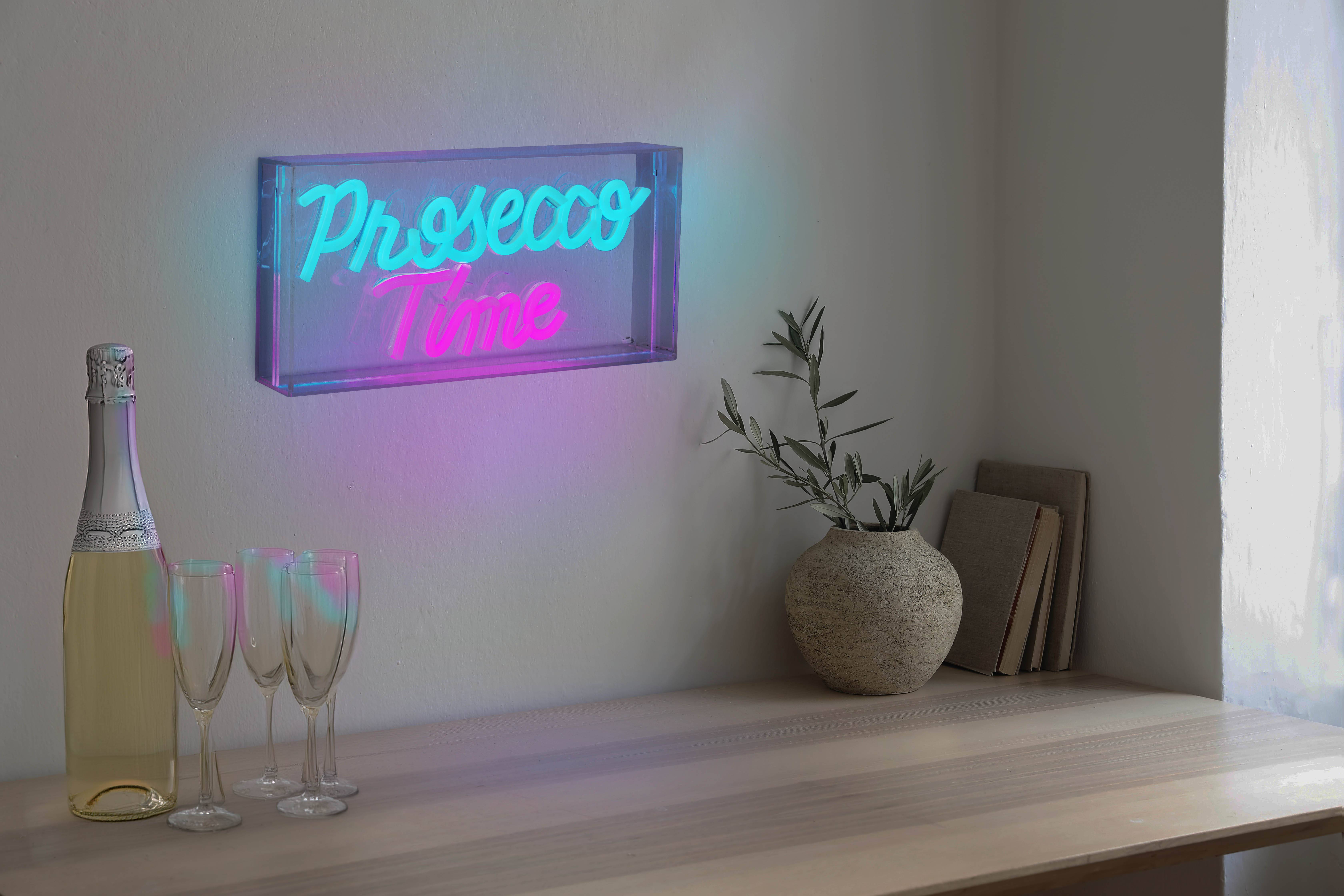 LED Schriftleuchte "PROSECCO TIME" Schild mit Tisch- und Wandfunktion