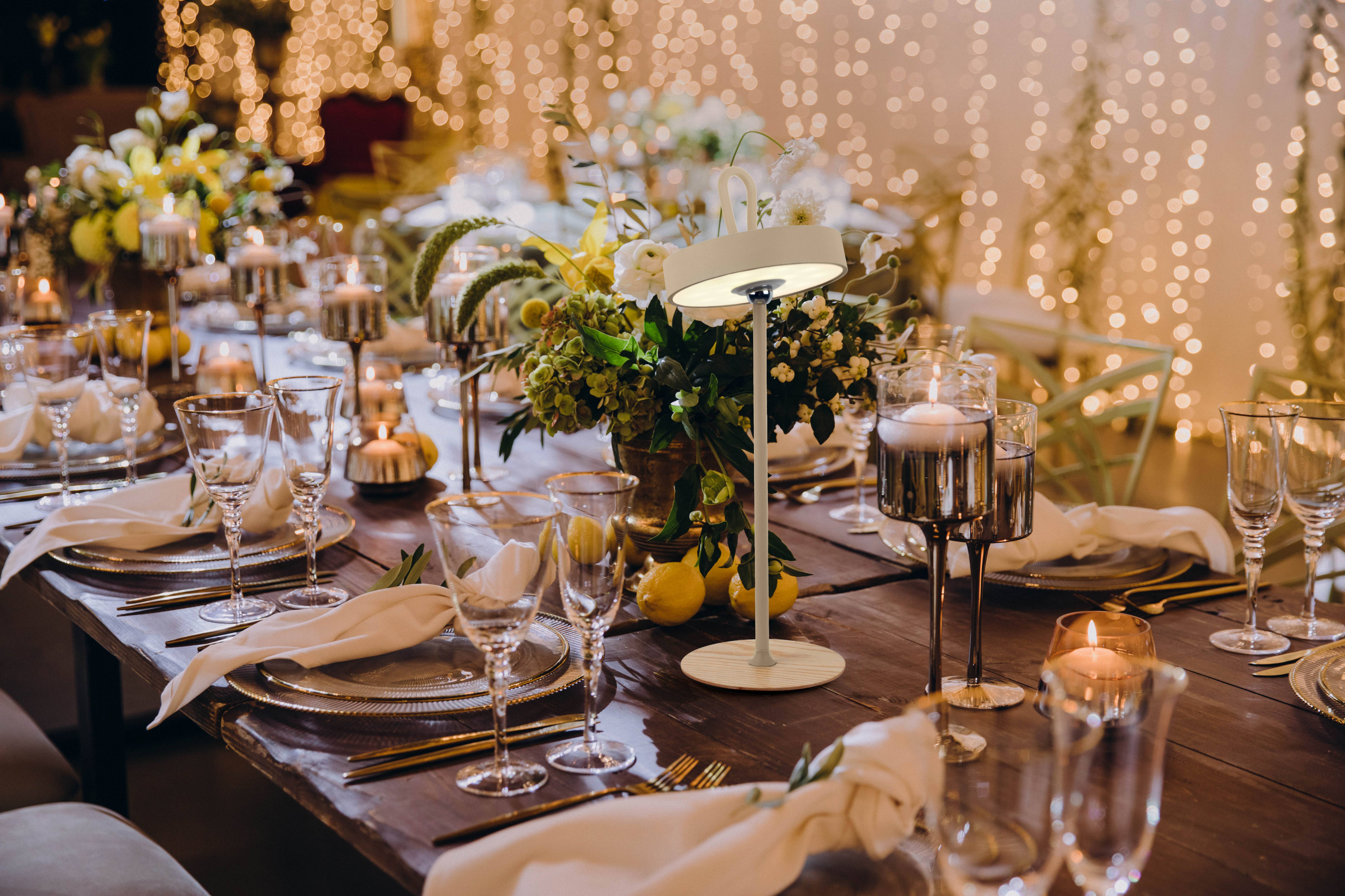 LED-Akku-Tischleuchte "ELLI" frost almond