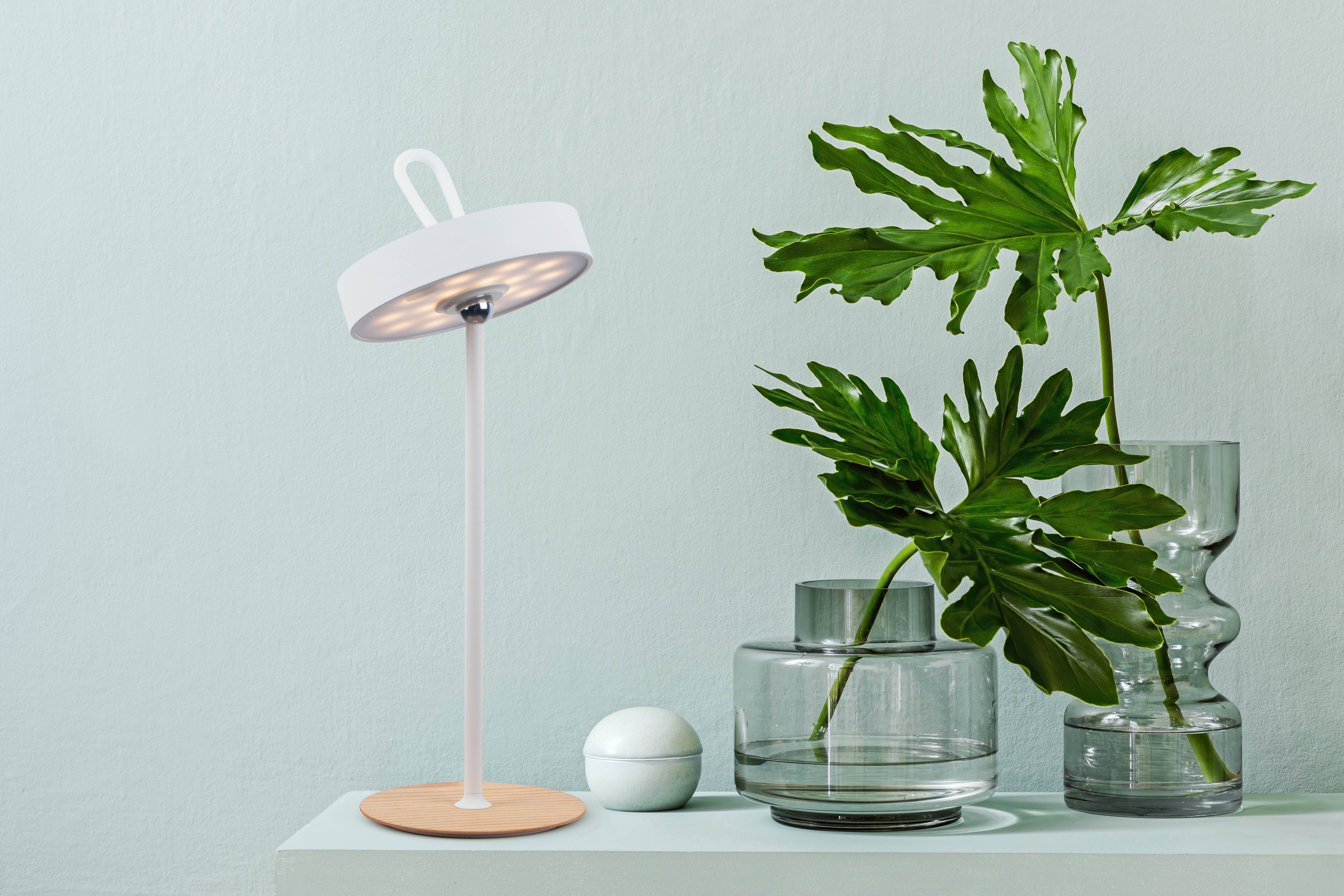 LED-Akku-Tischleuchte "ELLI" weiß