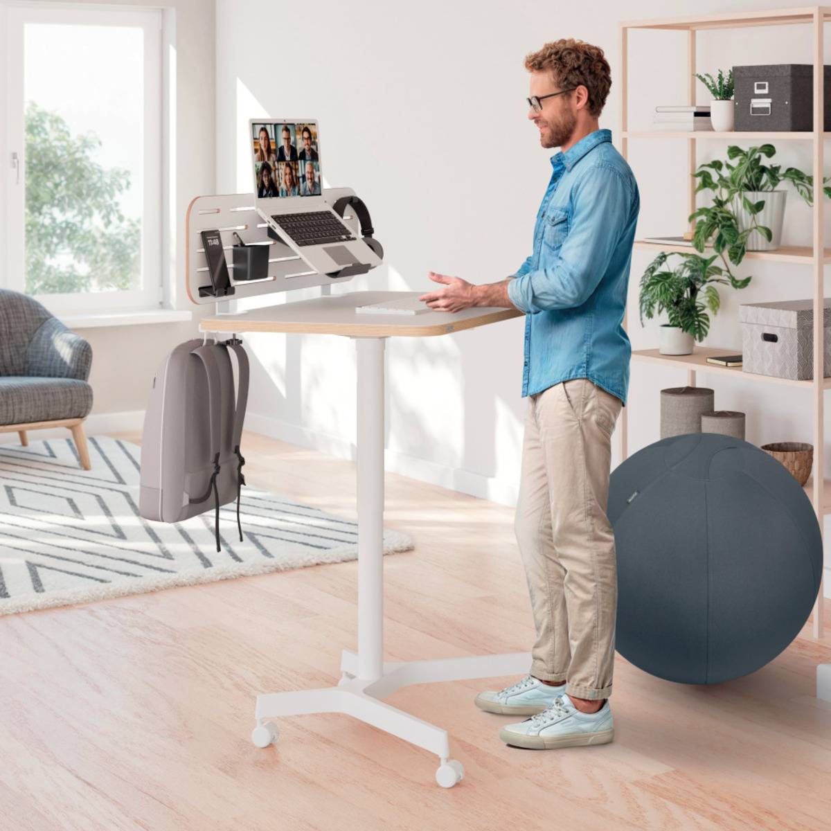 LEITZ Sitz-/Steh-Schreibtisch,pneumatisch höhenverstellbar,weiß,800x750x600mm