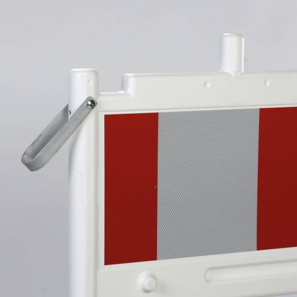 K.57 Baustellensicherung, rot/weiß, Kunststoff, Reflexfolie RA2,2000x1000mm, o.Fuß.