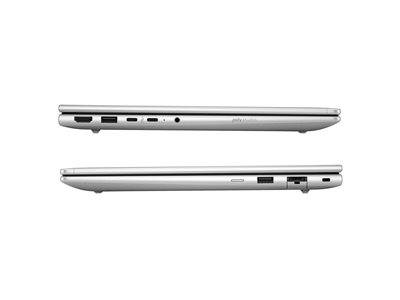 Zwei silberne Laptops, geschlossen und von der Seite betrachtet. Der obere Laptop zeigt die Anschlüsse auf der linken Seite, während der untere Laptop die Anschlüsse auf der rechten Seite hat.