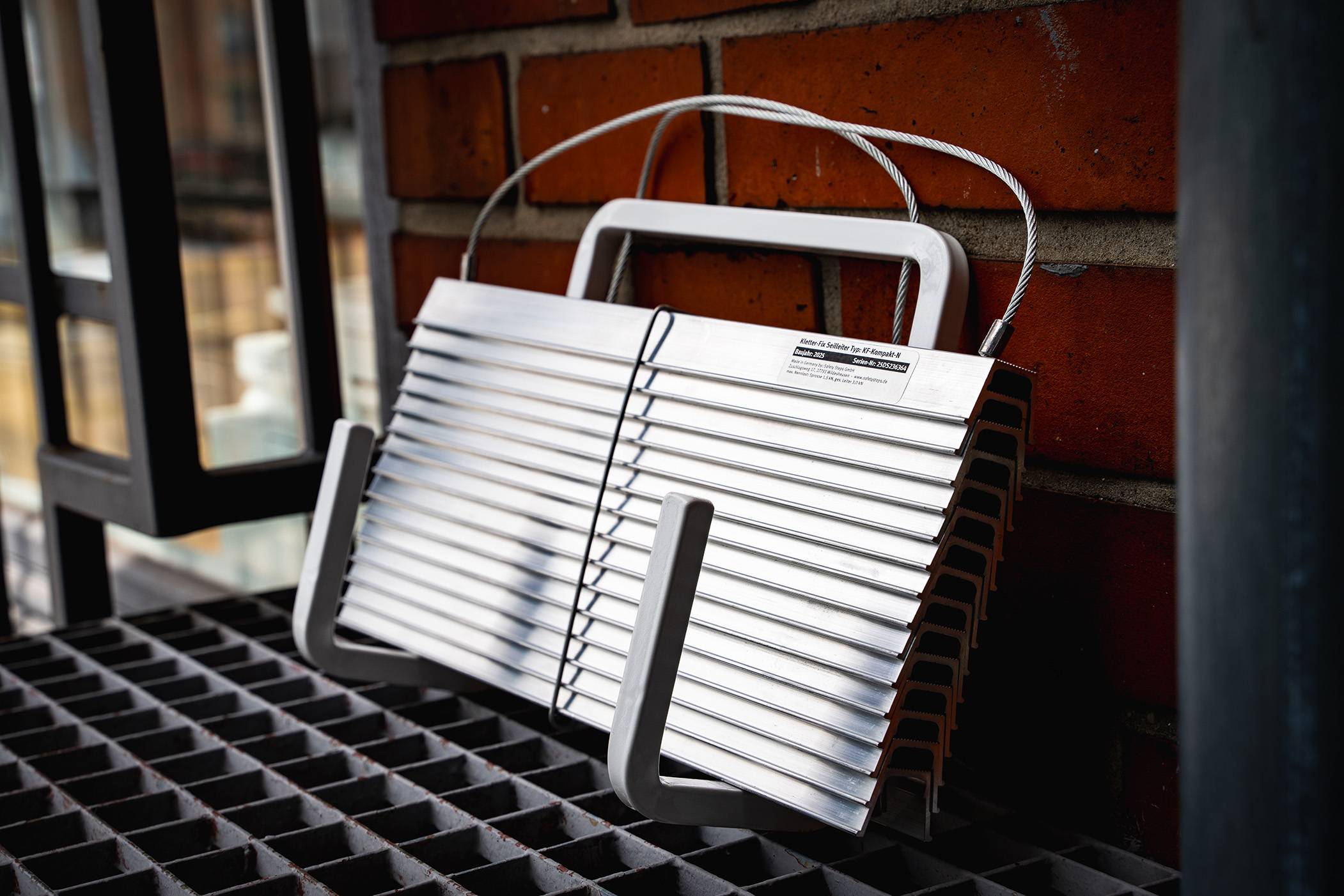 Rettungsleiter Kletterfix KF-Modul-N mit Karabinerhaken Länge 4m