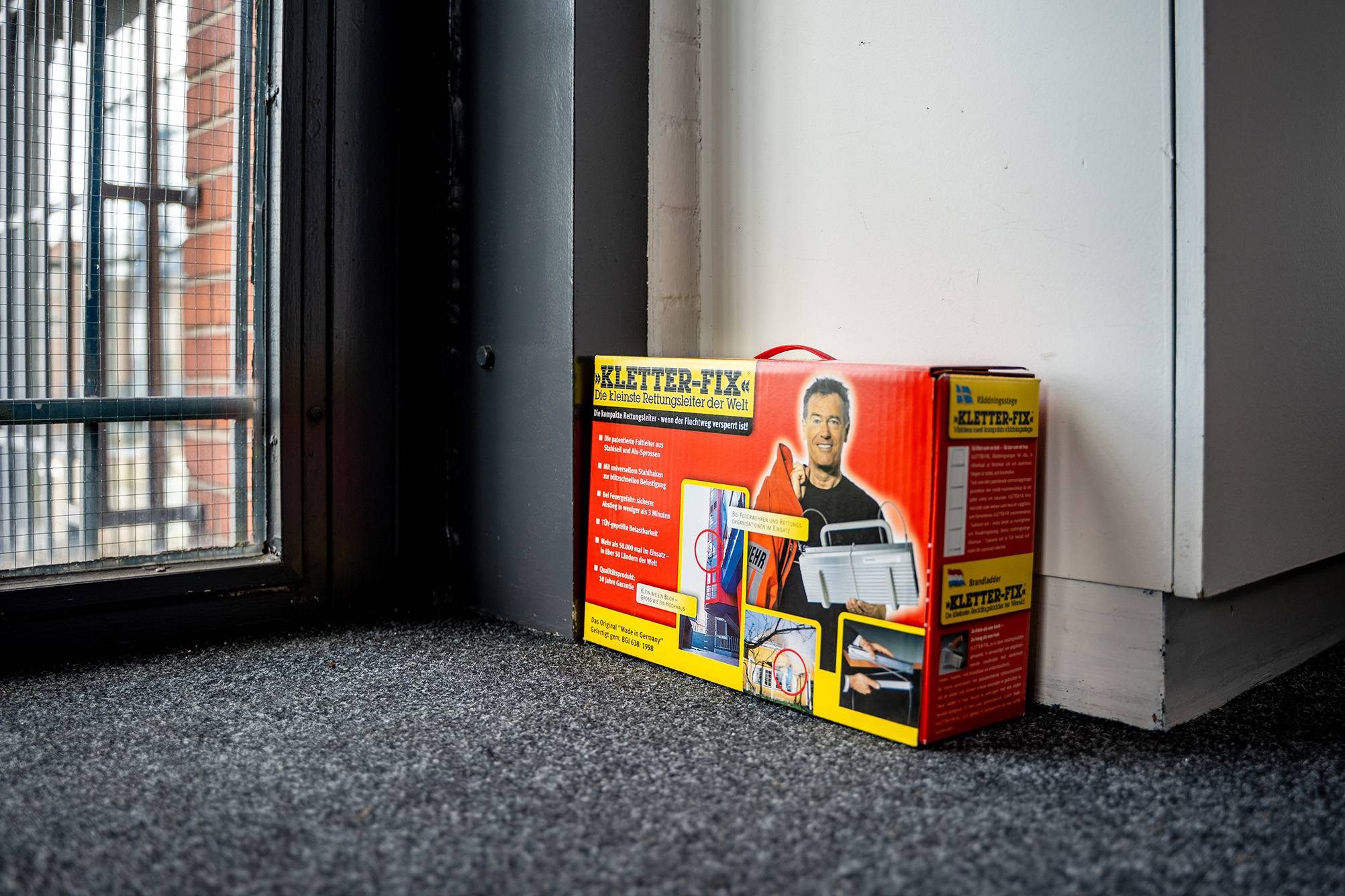 Rettungsleiter Kletterfix KF-Modul-A mit Abstandhaltern und Karabinerhaken Länge 4m