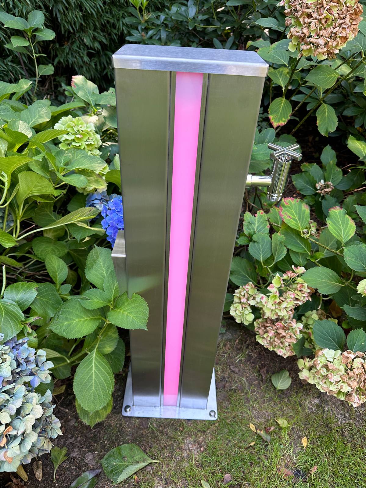 Eichenwald Modell 71 Multifunktionsstele LED beleuchtet