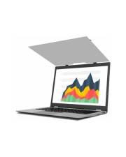 Ein Laptop zeigt ein Liniendiagramm mit mehreren farbigen Spitzen, die Datentrends darstellen. Der Bildschirm ist teilweise geöffnet und zeigt die Grafik deutlich.