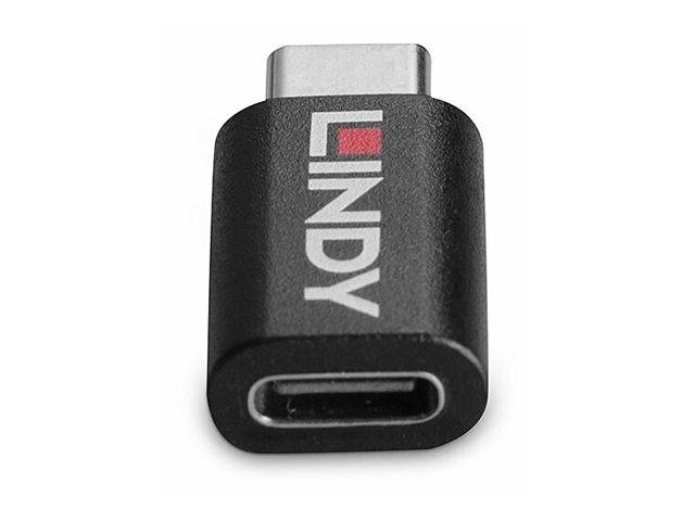 Ein schwarzer USB-C auf USB-C Adapter mit in weiß und rot gedrucktem 'LINDY' Text auf der Oberseite.