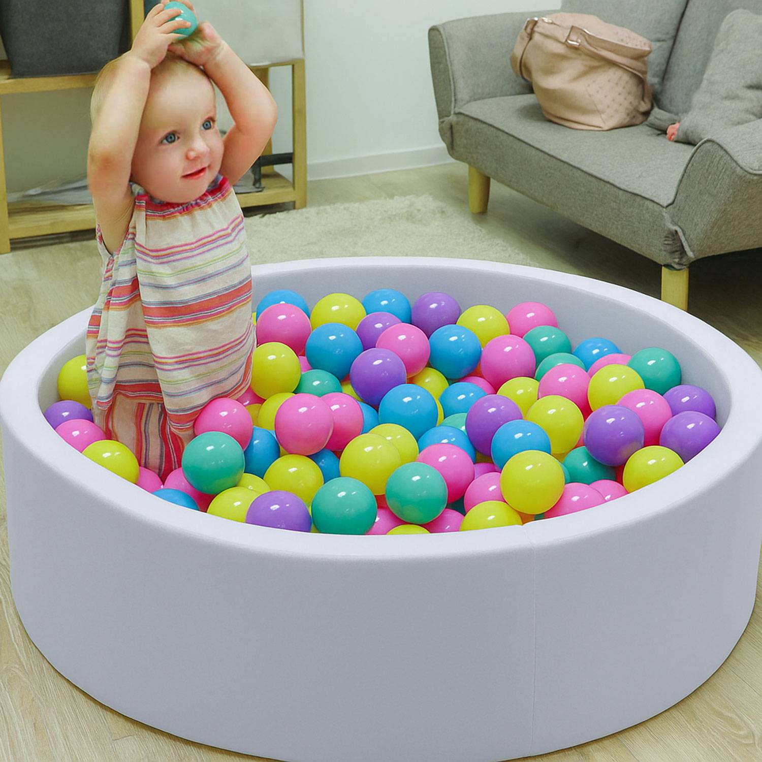 1800 Bunte Bälle für Bällebad 7cm Baby Spielbälle Kinder Spielzeug Plastikbälle