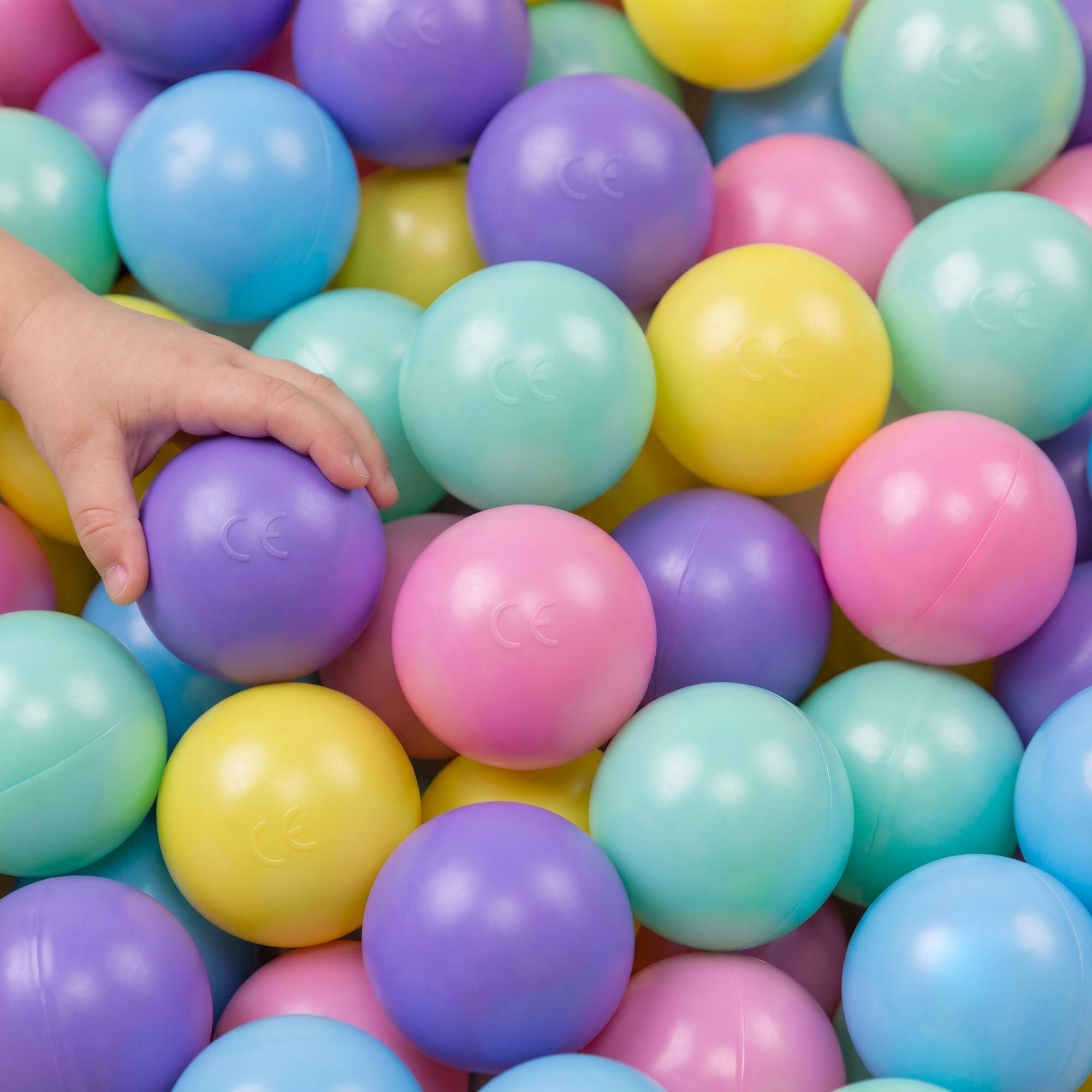 3600 Bunte Bälle für Bällebad 6cm Baby Spielbälle Kinder Spielzeug Plastikbälle