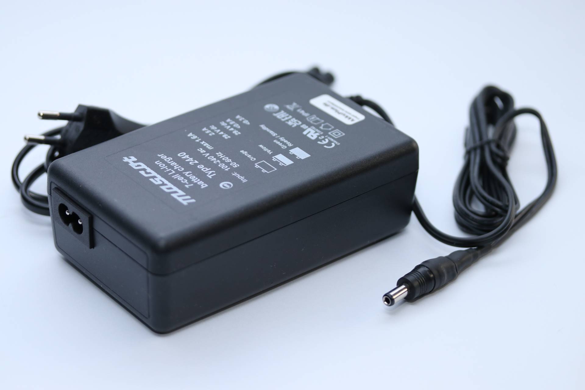 Ersatzladegerät SSLC058V29 für Tilt 500 e - 24 Volt Li-Ion Akku - 25,2 Volt 2,5A Li-Ion mit DC-Stecker 2,5 mm x 5,5mm