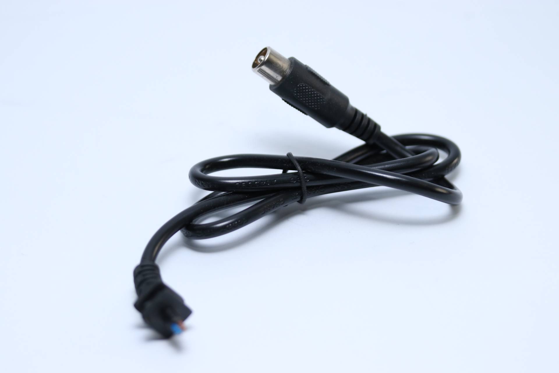 Cinch Anschlusskabel 1m Länge > lose Kabelenden - gebraucht / B-Ware