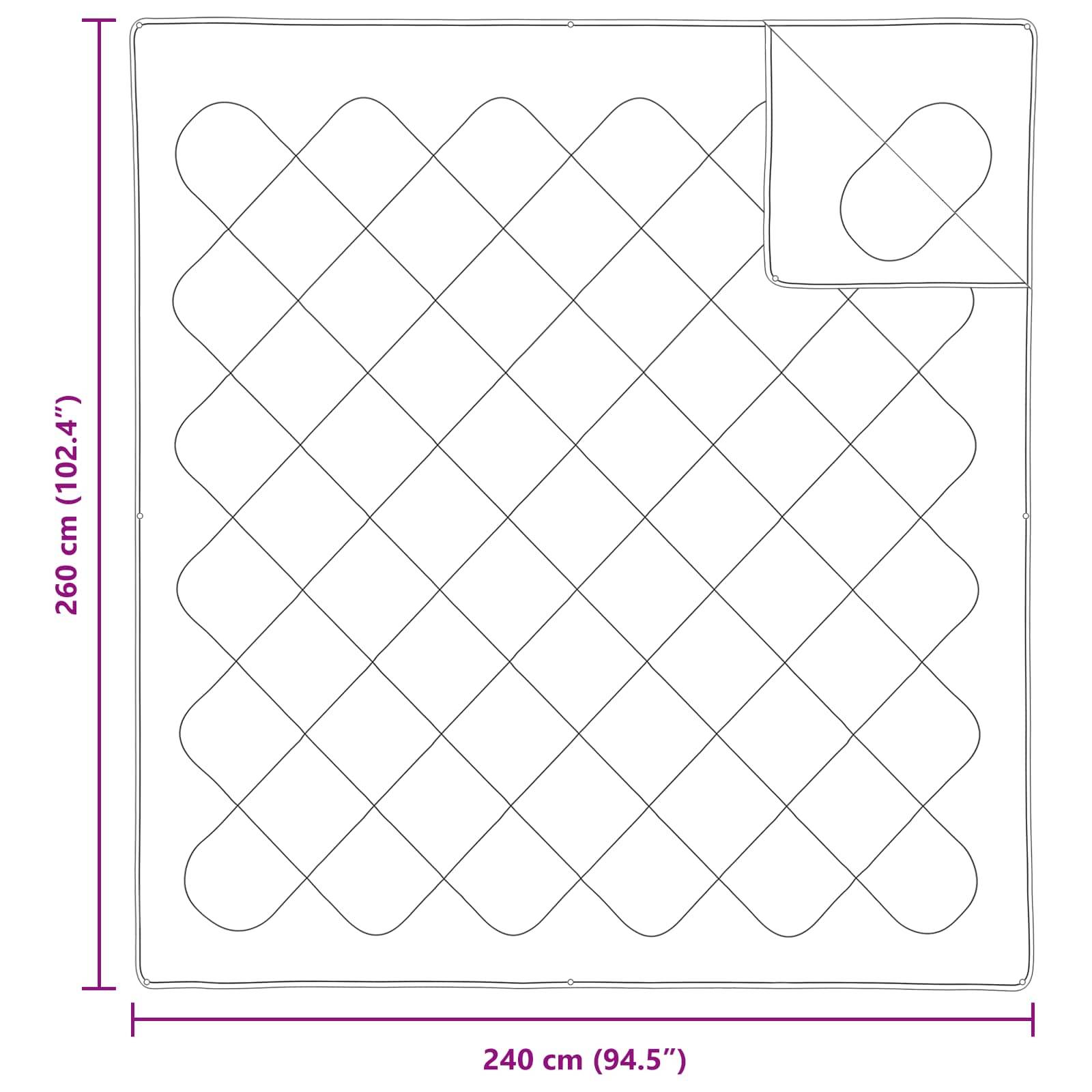 Abmessungen eines gesteppten rechteckigen Textils sind beschriftet: 260 cm (102,4 Zoll) Länge und 240 cm (94,5 Zoll) Breite. Obere rechte Ecke gefaltet.