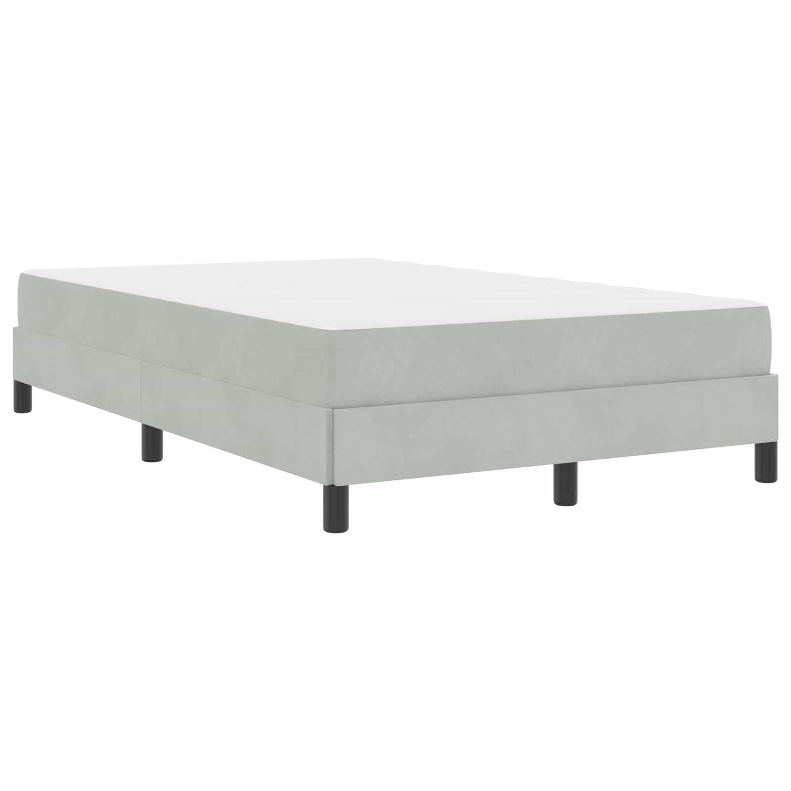 Ein minimalistisches, hellgraues Plattformbett mit einfachem rechteckigem Design und ohne Kopfteil, gestützt durch kurze schwarze Beine.