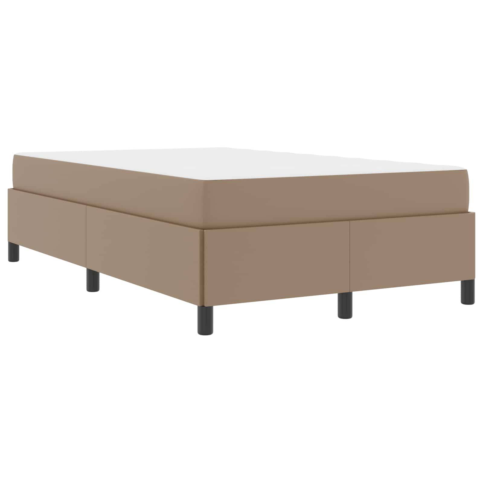 Ein beiger Plattformbett mit einfachem Design, der einen kastenförmigen Rahmen und fünf schwarze Beine aufweist. Das Bett hat eine weiße Matratze obenauf.