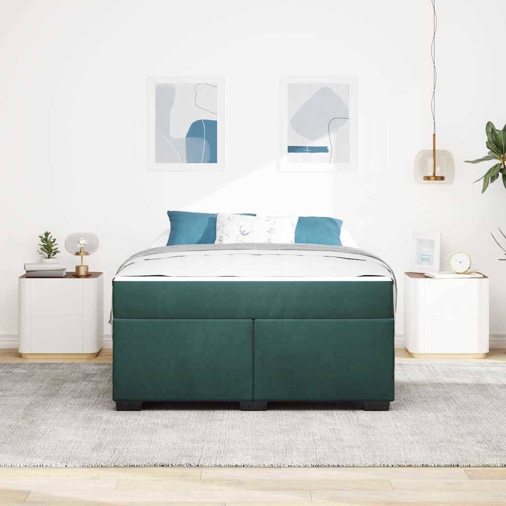 Modernes Schlafzimmer mit einem grün gepolsterten Bett, das zwischen zwei weißen Nachttischen zentriert ist, abstrakter Wandkunst darüber und einer hängenden Pendelleuchte.
