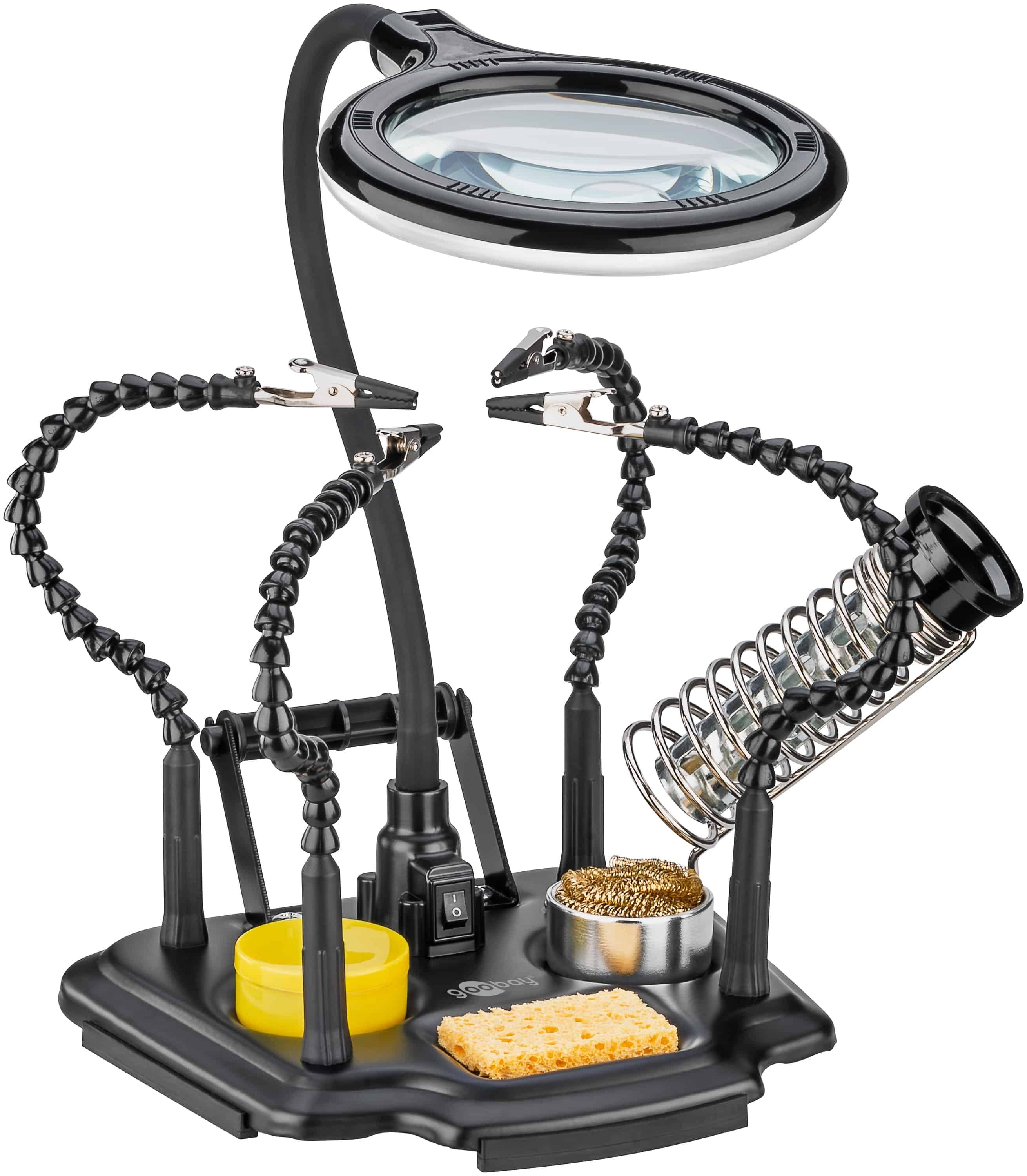 Lötstation mit Lupe, verstellbaren Armen, Lötkolbenhalter und Reinigungsschwamm für die Elektronik-Werkbank.