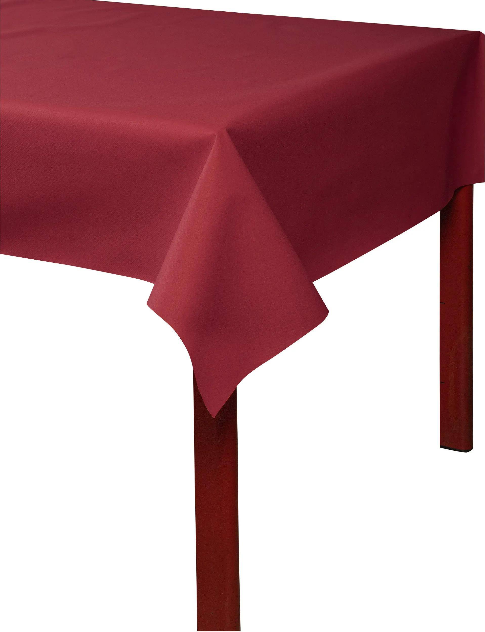 „Ein Tisch mit einer bordeauxfarbenen Tischdecke, die darüber drapiert ist. Nur die Eckenansicht ist sichtbar und zeigt die roten Beine des Tisches.