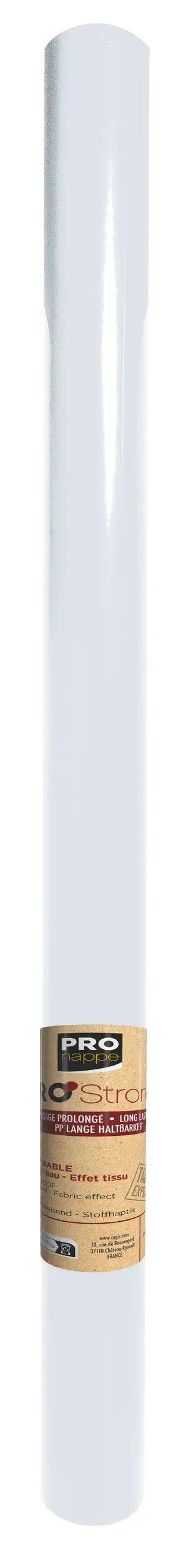 Ein hoher, weißer, rechteckiger Gegenstand mit glatter Oberfläche, höchstwahrscheinlich ein Haushaltsgerät oder ein Möbelstück, vor einem schlichten Hintergrund.